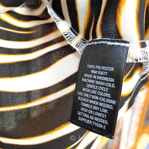 Animal Print Tie Front Blouse Women’s Size Large NEW - Picture 8 of 12